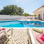 Bermudas - Moradia Tranquila Com Piscina Aquecivel E Bbq Em *