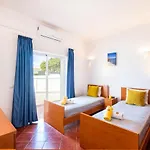 Bermudas - Moradia Tranquila Com Piscina Aquecivel E Bbq Em Albufeira