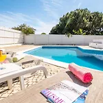 Villa Bermudas - Moradia Tranquila Com Piscina Aquecivel E Bbq Em Albufeira
