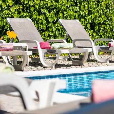 Bermudas - Moradia Tranquila Com Piscina Aquecivel E Bbq Em 别墅 阿尔布费拉
